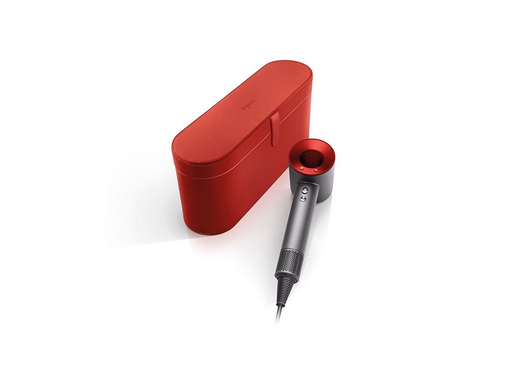 為了迎接更美新一年，升級版 Dyson Supersonic™風筒紅色新春特別版配精美禮盒已正