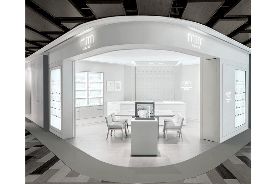 與此同時，MTM 全新概念店進駐尖沙咀 K11 MUSEA，貫徹 [ 量膚定制 ] 美學，為顧客預