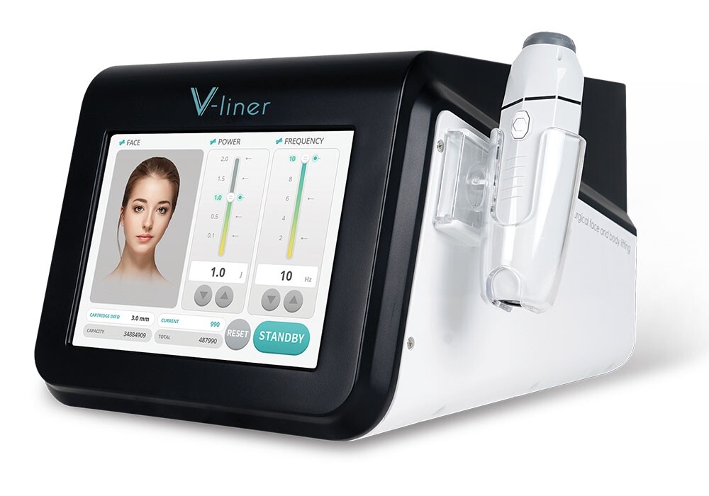 由容祖兒代言的 OASIS medical centre 最近推出的「V-Liner極效無創埋線緊膚療程」