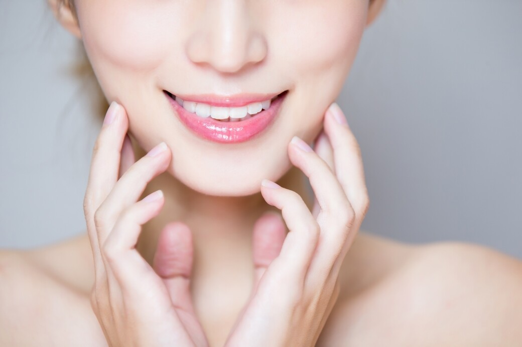 很少人會特別注重眼周肌膚及唇部的曬後護理，其實這兩部分的皮膚都