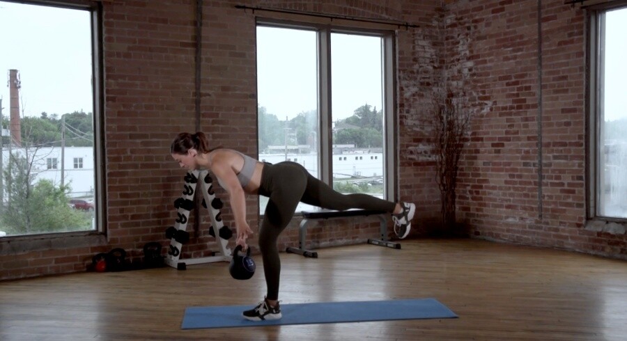 功效：增強平衡能力，強化大腿、臀部和腹肌