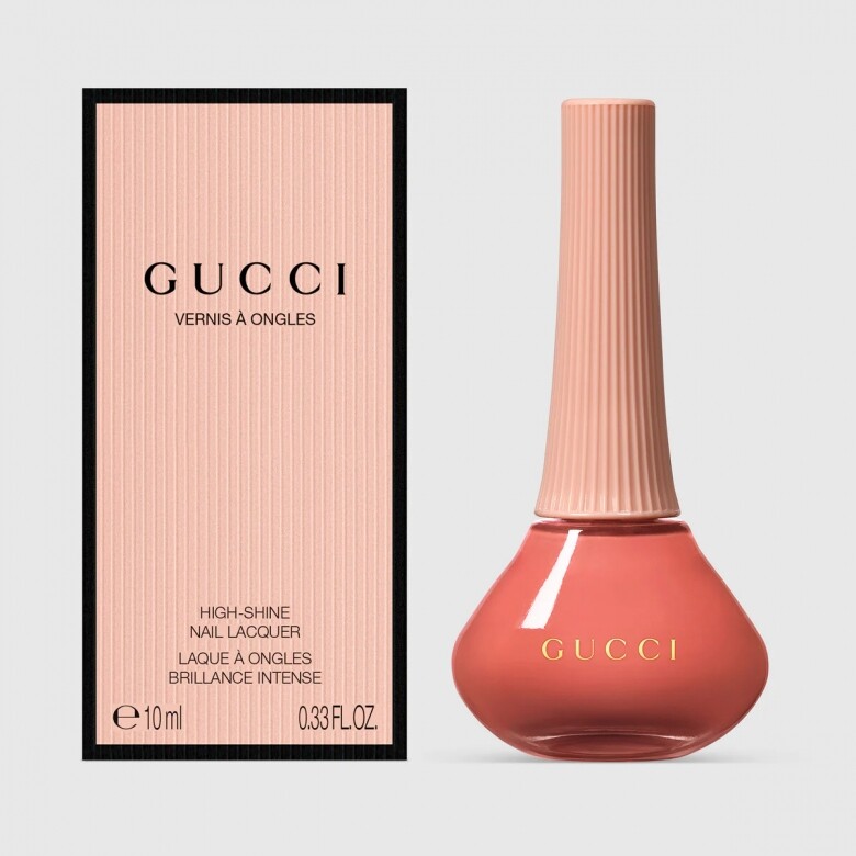 Gucci Beauty的Vernis À Ongles甲油系列以植物為基礎，達至鮮明且亮澤的效果外，更可以撫