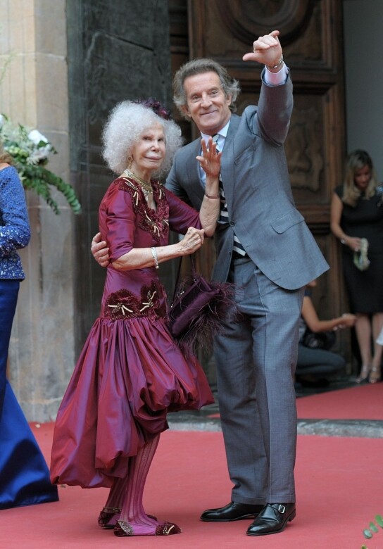 西班牙阿爾巴公爵夫人展示了，年齡絕對不是婚姻的限制！她在2011年以85