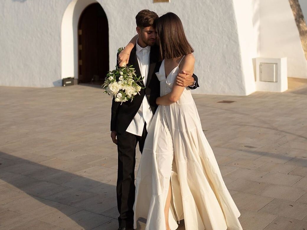 Chanel御用超模Vittoria結婚了!她的婚紗竟然出自這品牌! Chanel御用超模Vittoria結婚了!她的婚紗竟然出自這品牌!