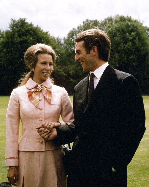 安妮長公主與馬克菲利浦斯在1973年在白金漢宮訂婚。安妮公主是一名馬