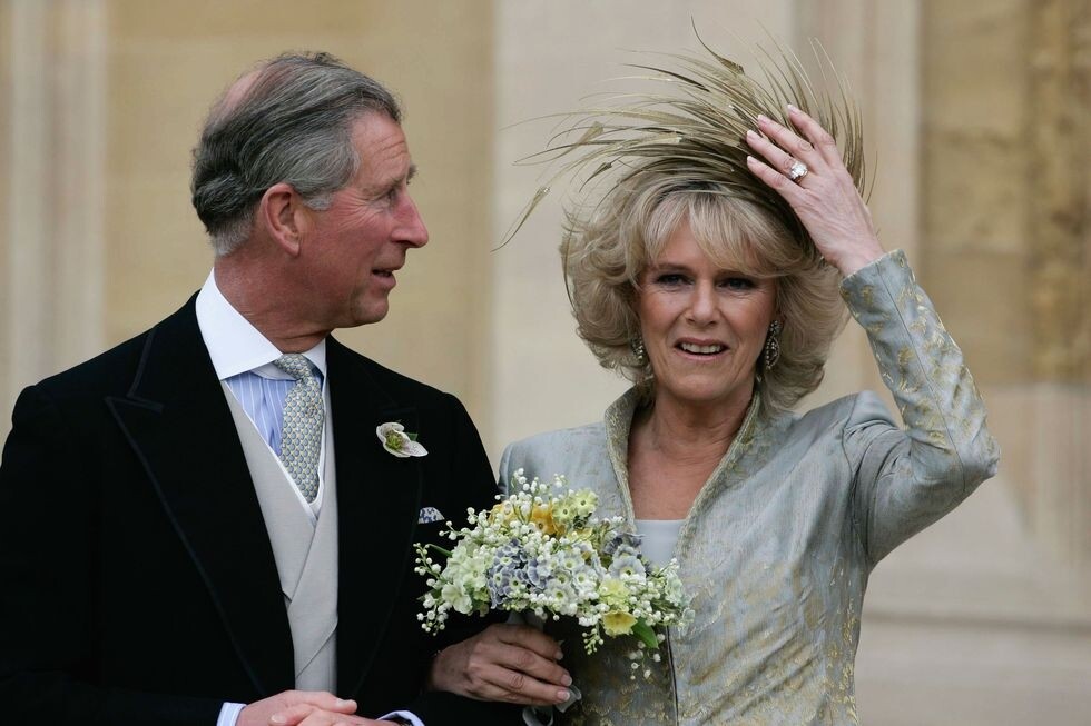 查理斯王子在與卡米拉結婚時，兩人都已結過一次婚。他們在2005年舉辦民