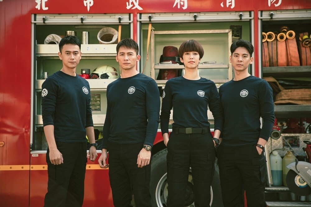 曾經的香港「神劇」《烈火雄心》讓人懷念，想不到如今消防員題材的作品竟然