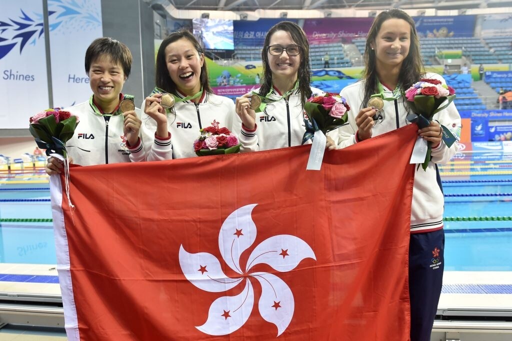 何詩蓓不停打破香港的游泳紀錄：她是香港首個達到奧運A標奧運資格
