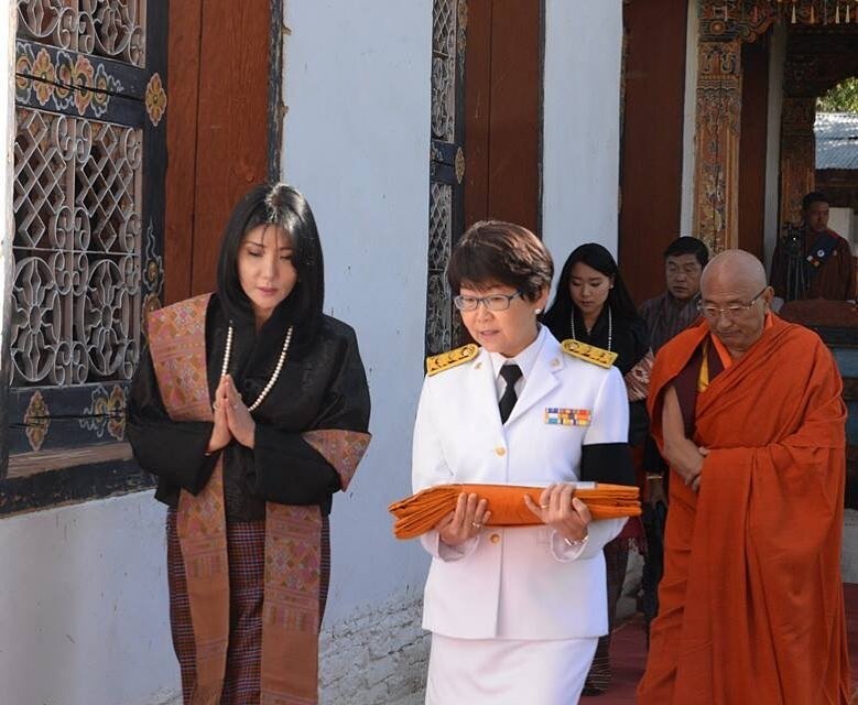 不丹公主Princess Euphelma於2016年畢業於美國佐治城大學（Georgetown University）社會學系，曾經以不丹