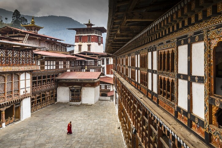 這全賴不丹抗疫表現優異，國王旺楚克在3月6日發現首宗病例後，便決