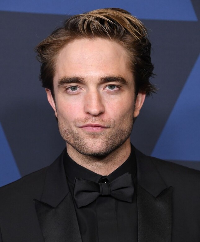 34歲英國演員Robert Pattinson近日因電影《TENET天能》備受矚目，卻驚傳確診新冠肺炎！這