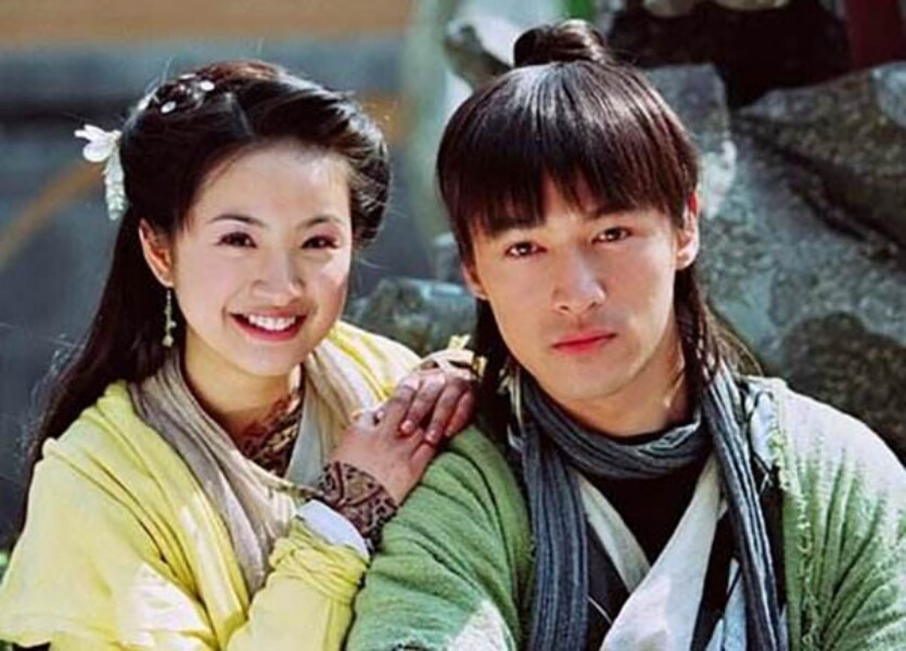 以林依晨及胡歌為例，他們一位是內地帥哥，一位是台灣青春電視劇女王