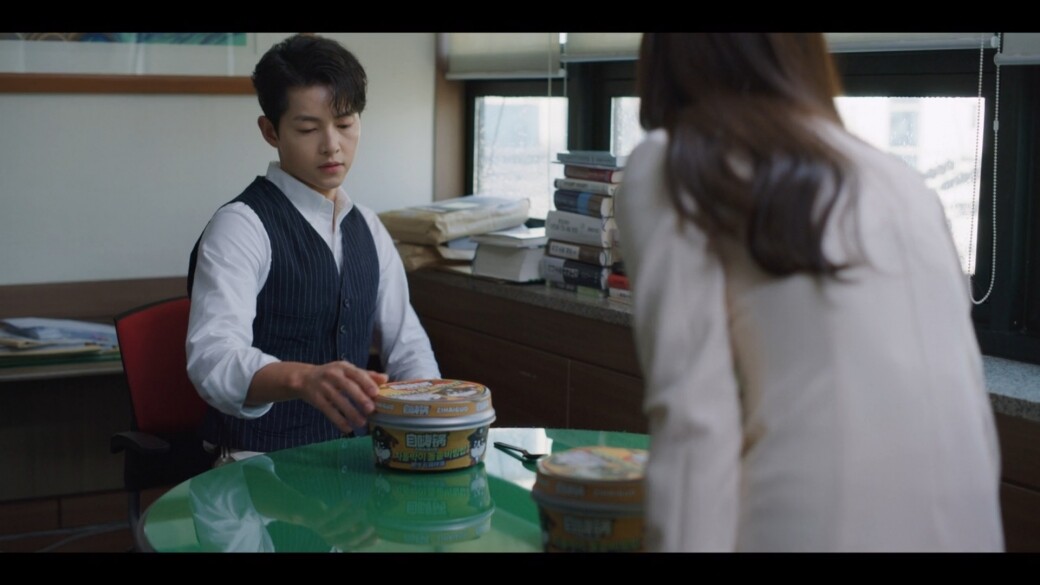 雖然此劇叫好叫座，劇情推進亦非常緊湊，但劇中的「植入式廣告」卻被韓國