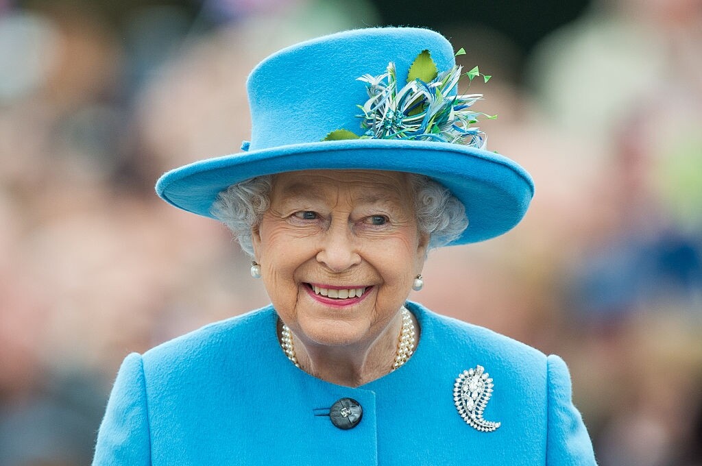 性格外向的英女王，更會在莊園舉辦the Ghillies Ball，女王這種蘇格蘭的土風舞，不