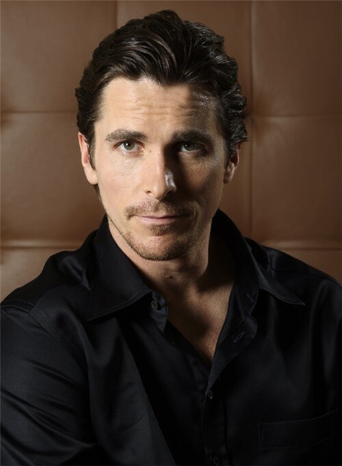 Christian Bale坐陣