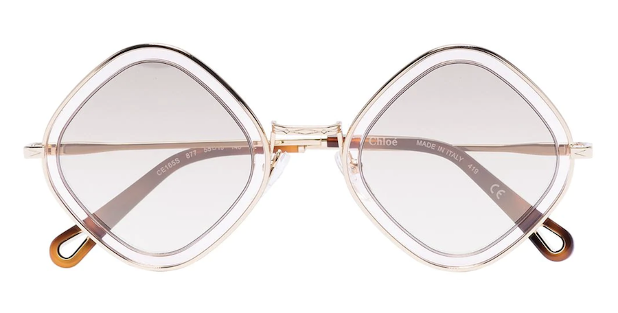 Chloé Eyewear的Poppy太陽鏡採用菱形鏡框設計，外觀超凡脫俗且夠大膽，保證不會撞