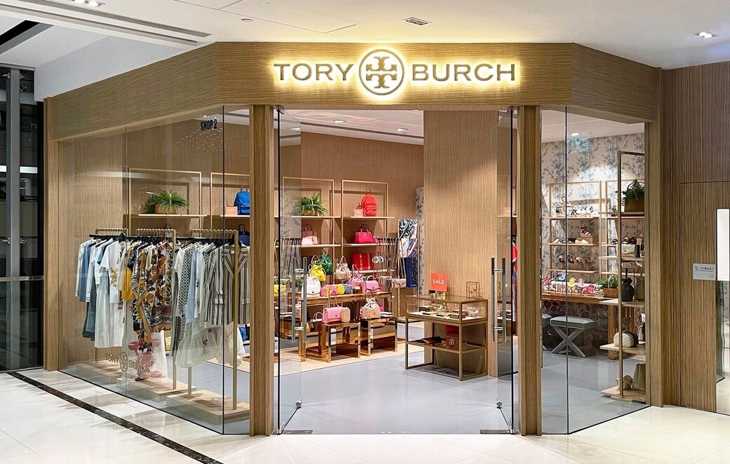Tory Burch 6月進駐香港佛羅倫斯小鎮，手袋、銀包、鞋履、女裝都一應俱全，絕對可