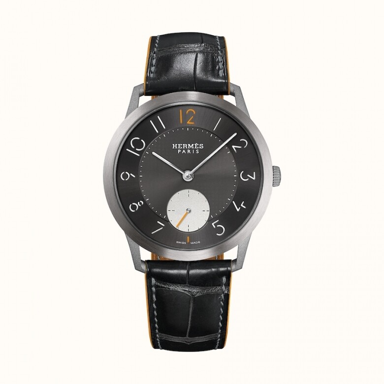 這款愛馬士Slim d’Hermès腕錶自2015年面世，外型典雅而時尚，並暗藏美學細節