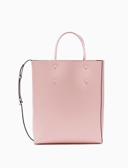 款式4：CK Calvin Klein 粉嫩最減齡長方tote bag設計簡約，少女感超強的粉嫩用色很