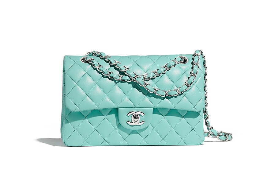 Tiffany Blue淺藍色小羊皮Chanel Classic Bag $36,600