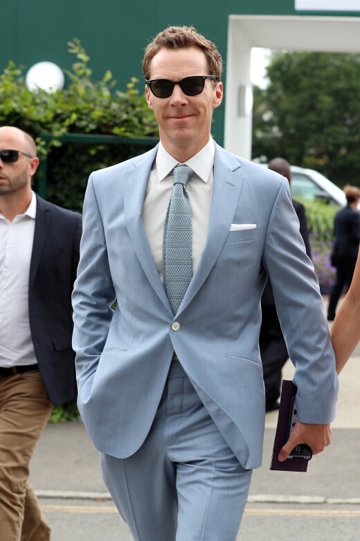 覺得黑白灰禮服普通了點？不如參考Benedict Cumberbatch出席溫布頓網球錦標賽時造型