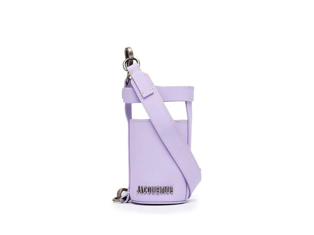 法國人氣品牌Jacquemus環保杯套實在是美的太夢幻啦！淺紫色的外觀配上粗肩