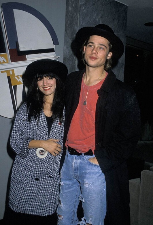 Jitka Poheldek曾與畢彼特訂婚，二人被攝於1988年的情侶帽打扮。