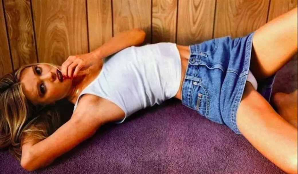 1995年，Calvin Klein Jeans一輯廣告再度落入兒童色情物品爭議。整輯照片模特兒們都