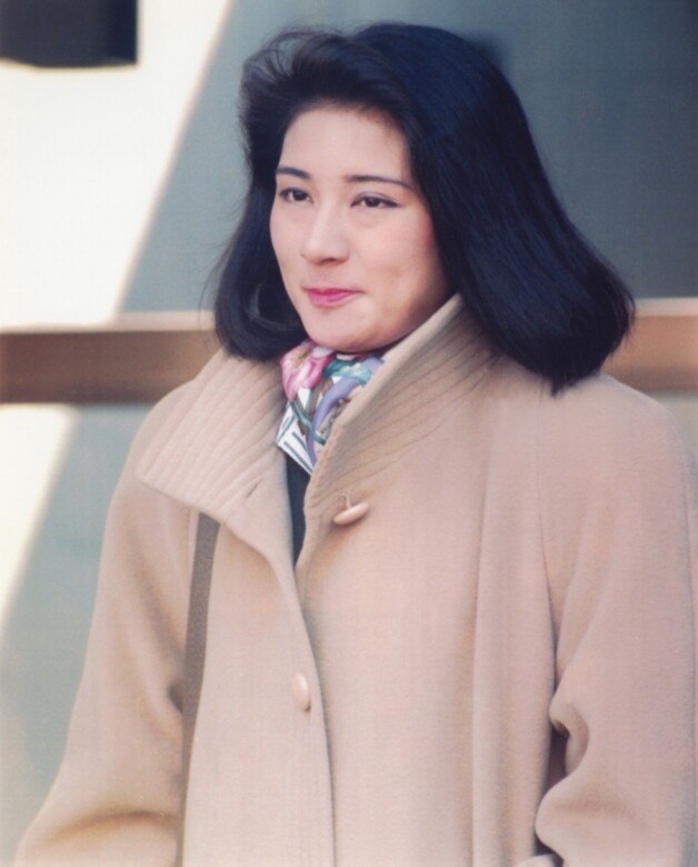 日本新任皇后雅子原名為小和田雅子，出生於一個傳統的外交官家庭，先