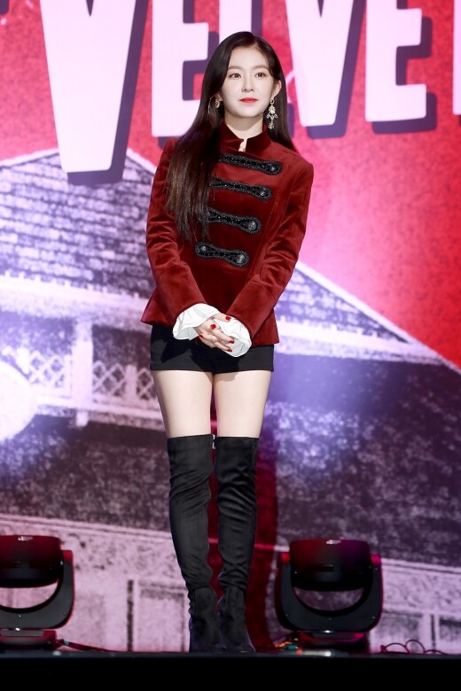 Red Velvet Irene 的舞台穿搭