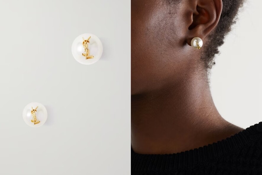 走低調風格的你會適合單一顆珍珠設計的簡約耳環，金色YSL logo鑲在珍珠