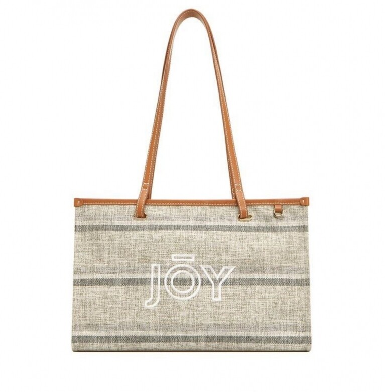 Joy Gryson焦糖色皮革印字帆布tote bag 價格：178,000韓元，約HKD$1187