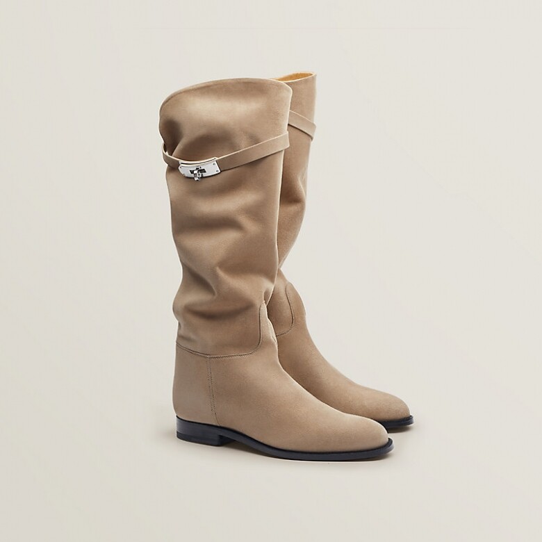 Hermès鞋款：麂皮粗跟靴子 $20,100