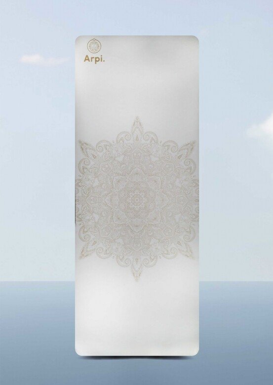 來自英國的Arpi可以說是瑜伽墊品牌中價格最為高端的品牌，以出色的抓