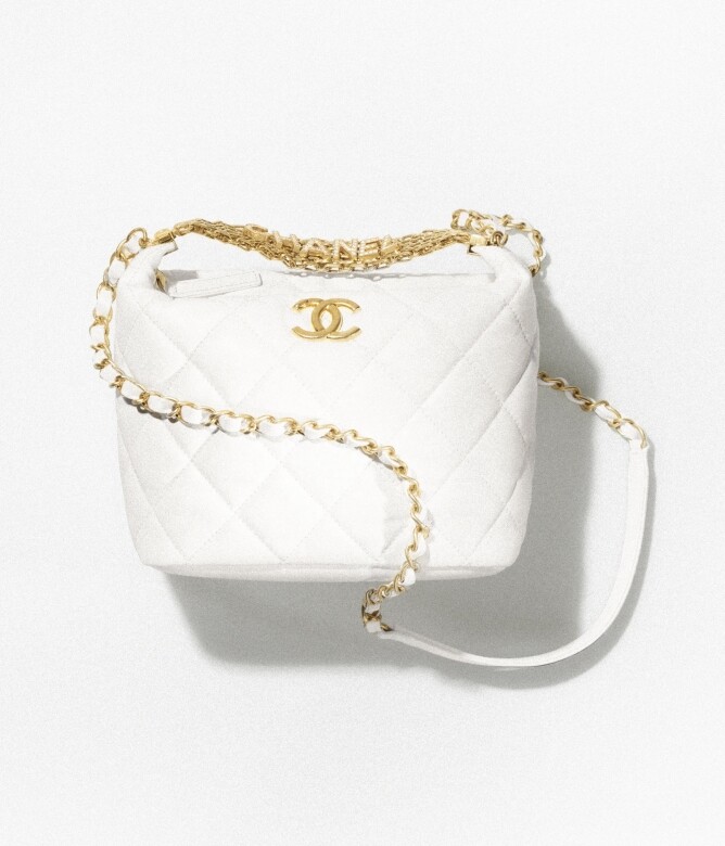 Chanel 白色細號Hobo手袋（$41,000）