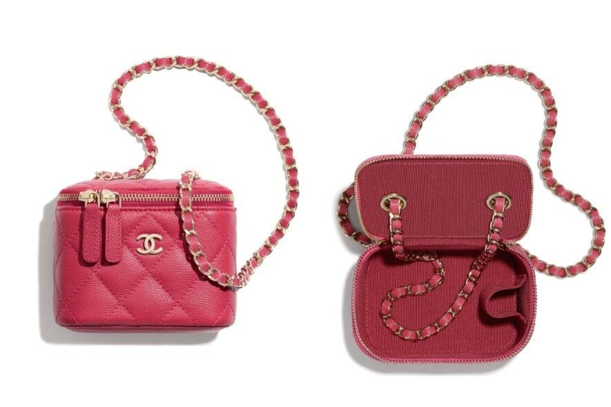 Chanel 深粉紅色小牛皮迷你化妝箱手袋（ 11 × 8.5 × 7 cm ）（$10,300)這款 mini vanity case小巧的