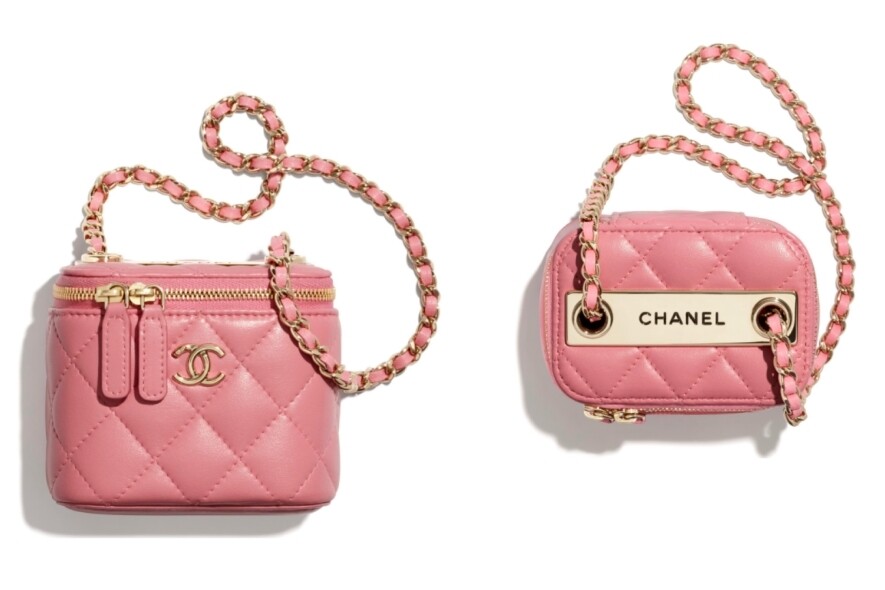 Chanel 粉紅色小羊皮迷你化妝箱手袋（ 11 × 8.5 × 7 cm ）（$12,800)同樣的小巧可愛圓筒