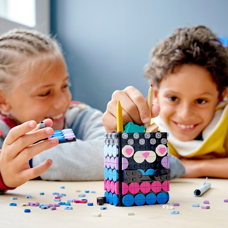 DOTS™手工藝系列鼓勵兒童大膽發揮，創作專屬的藝術和手工藝，以DOTS簡單拼