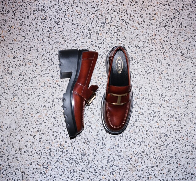 不少品牌秋冬季都推出了新款loafers樂福鞋，Tod's這款厚底設計的loafers可輕鬆