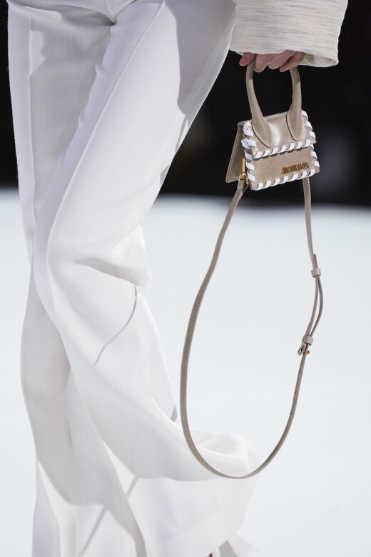 瘋魔一眾女生的Jacquemus mini bag於男裝騷中推出新款，要注意！