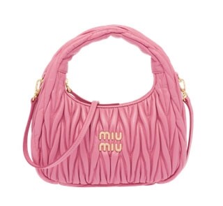 Miu Miu - Miu Wander粉紅色軟皮革半月腋下包，$16,000