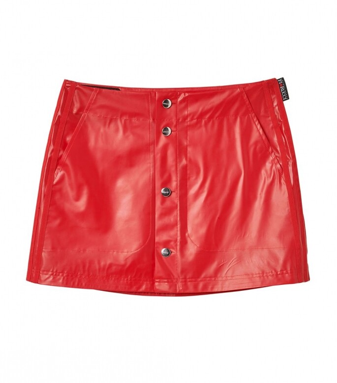 紅色漆皮短裙（$899）