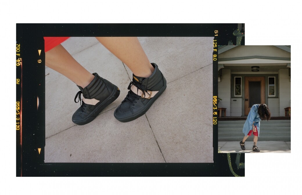 1981年，Vivienne Westwood首次推出Pirate系列的鞋款Pirate boot，這對Vans Sk8-Hi Platform款上所加持的釦