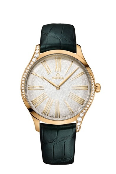 全新的Trésor腕錶錶殼至錶面都以18K Moonshine金鑄造，獨特的金色材質的靈感