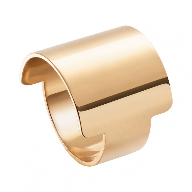 Piaget sunlight指環靈感來自金色太陽，採用18K玫瑰金，突出大膽的設計傳達積極