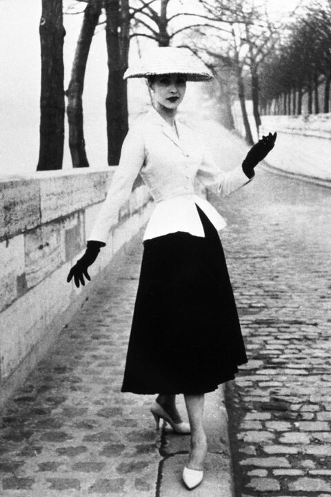 在1947年至1950年期間，身為Dior先生的第一任學徒，Pierre Cardin可說是非常備受愛戴