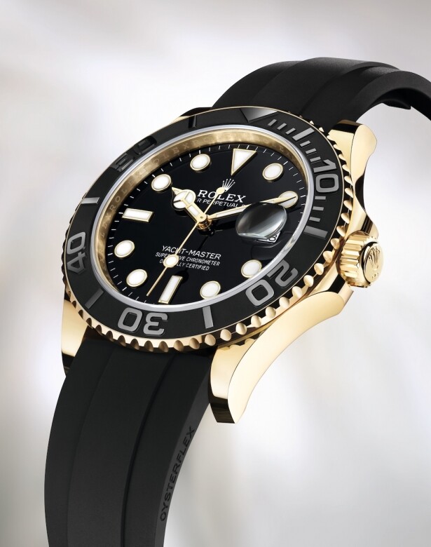 1992年，Yacht-Master系列面世，推出了首枚專為航海家及帆船運動員所設計的腕錶