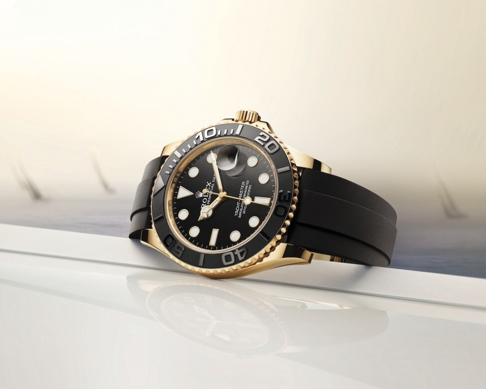Rolex Yacht-Master 42從經典航海腕錶中獲得靈感，延續其設計精髓並加以革新，2022年