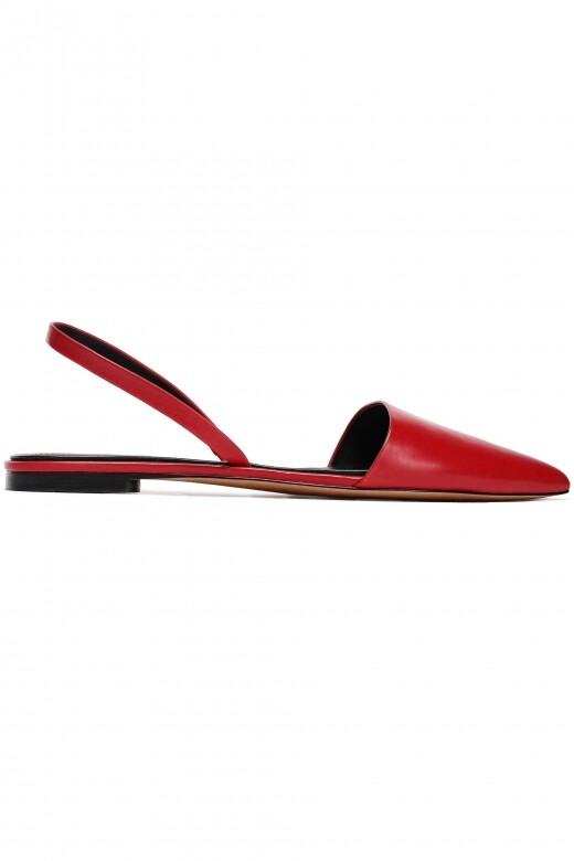 紅色牛皮平底鞋 ＄833 （Diane von Furstenburg, available at outnet.com）除了自家品牌，Outnet還有很多吸引的平