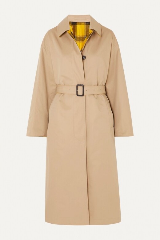 比起Burberry的Chelsea風衣，Mackintosh大衣的版型更為寬鬆，門襟設計令鈕扣通通藏起來，讓